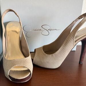 Sz 8 Preowned Jessica Simpson Taupe Women's slingback agyness2